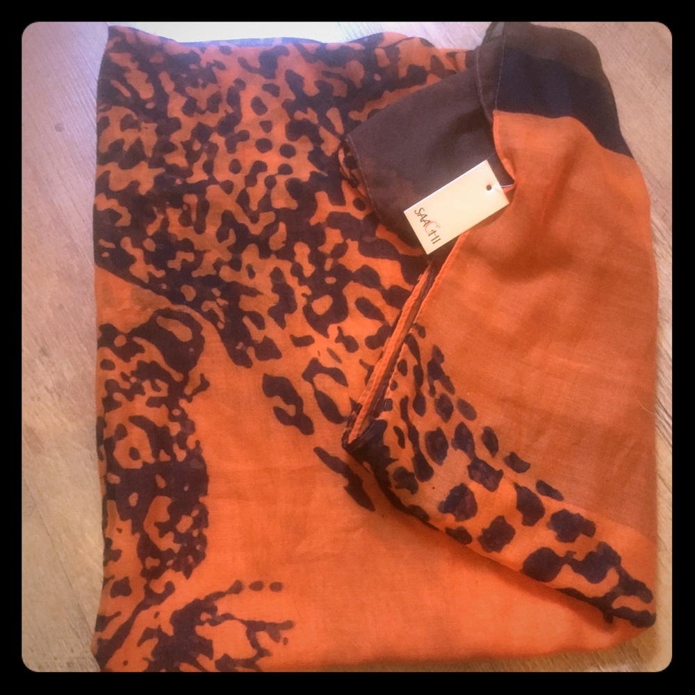 Sachi Scarf lightweight fashion scarf NWT